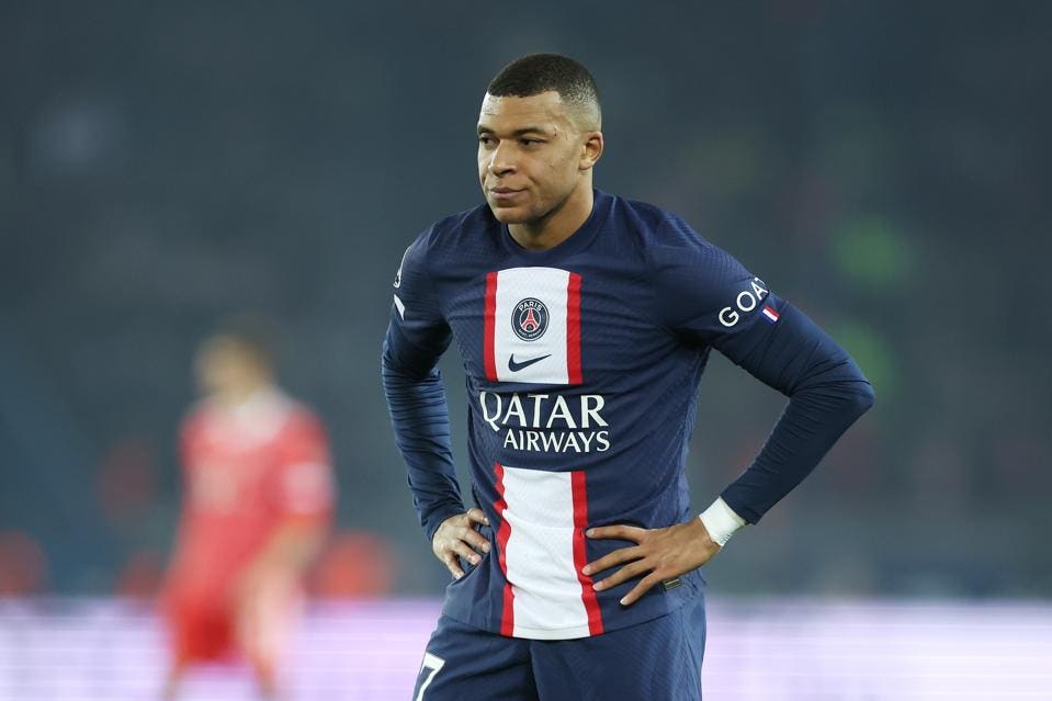 Kylian Mbappé ha ufficialmente perso la maglia numero 7 del Real Madrid